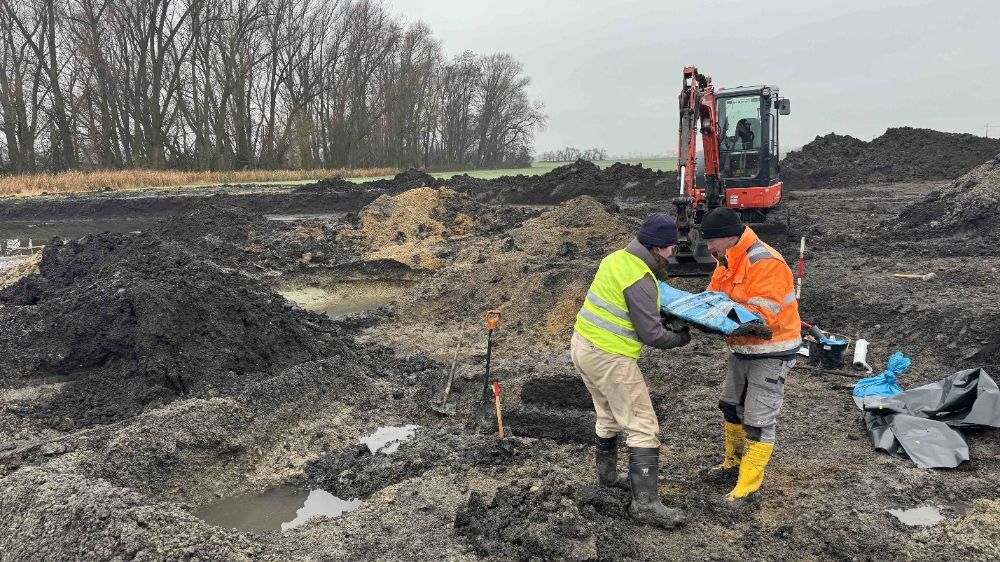 Archeologové odkryli na Přerovsku pravěké studny. Našli i doklady o osídlení z doby Sámovy říše